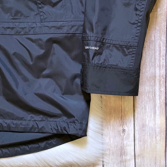 The North Face Men’s Karakoram DryVent Waterproof Jacket - Picture 4 of 10